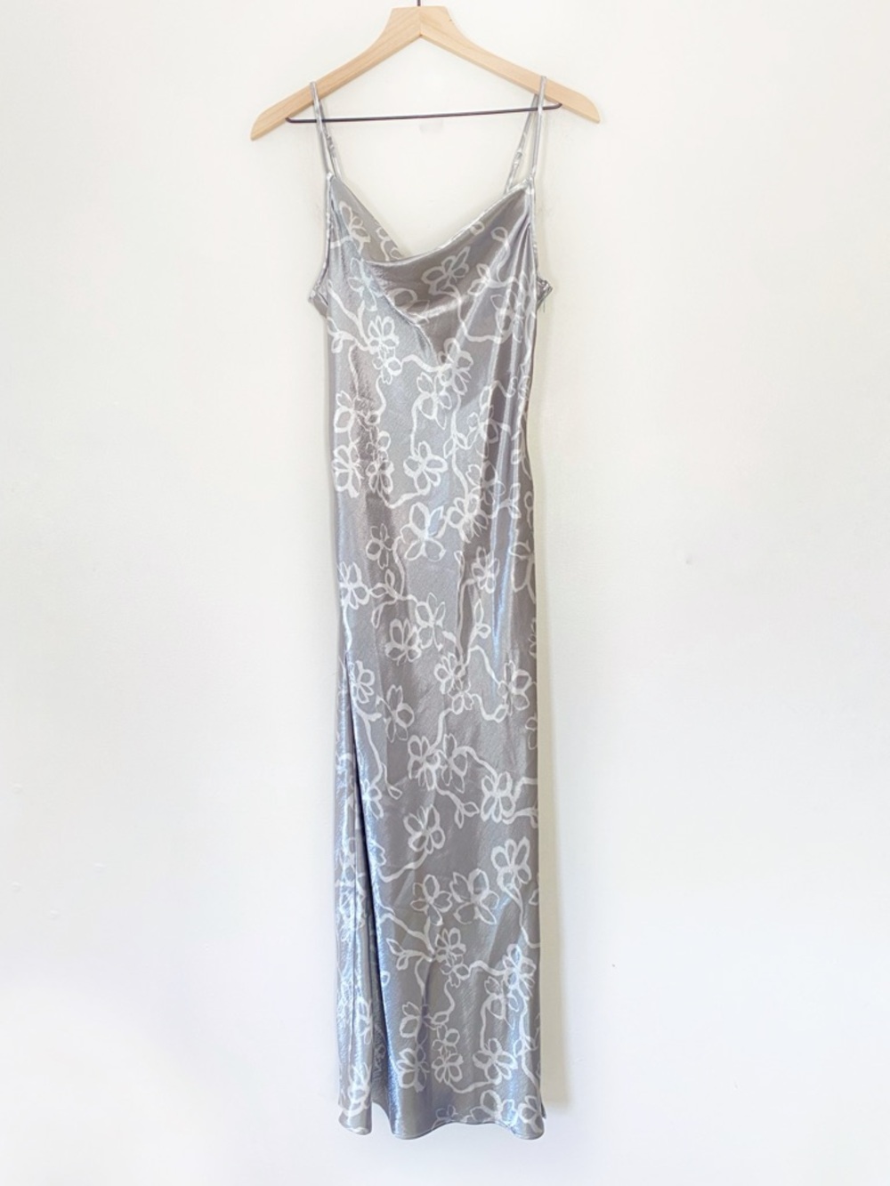 Madewell Metallic Midi Slip Dress in Floral Liquid Metal Silver size 4 - Picture 7 of 13